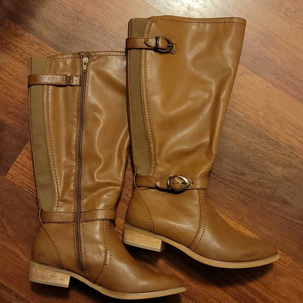 Brand New BareTraps